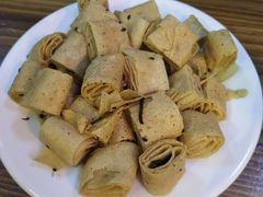 炸咯吱盒-六爷门框百年卤煮