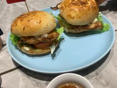 -必胜客(上海新南方商城PH店)