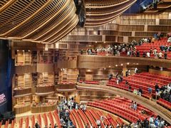 -交通银行前滩31演艺中心