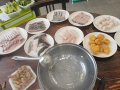 -正能量脆肉鲩火锅