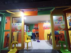 -Jonah's Fruit Shake & Snack Bar