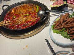 -二荆条·城市森林火锅旗舰店