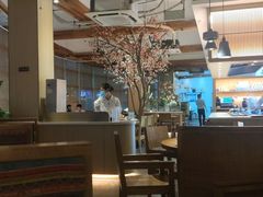 -蜜桃餐厅·伴山(湖滨商业街店)