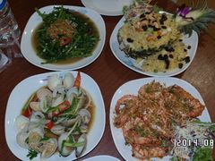 空心菜&nbsp;虾子&nbsp;菠萝炒饭&nbsp;螺-班赞海鲜市场