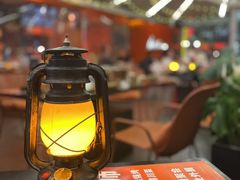 -何师烧烤Pro ·小龙虾·江湖川菜·精酿啤酒(太古里旗舰店)