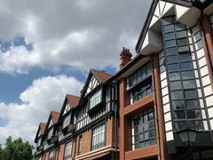 -钟书阁(松江泰晤士小镇店)