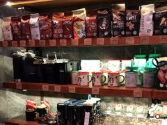 零售区-星巴克臻选(南京艾尚天地店)