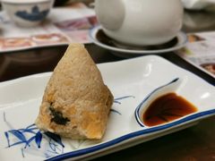 五香咸肉粽-中国大酒店·食街
