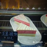 喝完咖啡默默带走了杯子[调皮]