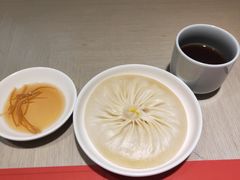 特色蟹粉汤包-穿蒸引鲜·嗲记(正大广场店)