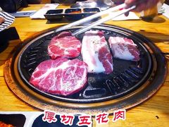 厚切五花肉-秋木烤肉·韩国牛肉名家(高新旗舰店)
