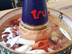 -毛辣果·贵州红酸汤牛肉火锅(西单店)