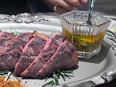 -LESCEDARS Brasserie Bistro香柏树