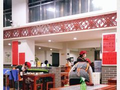 大堂-黄师奶甜品店