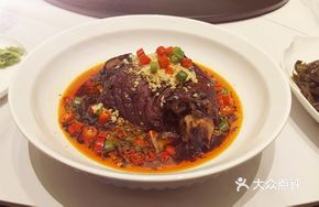 Grandmother's Fragrant Pig Trotter