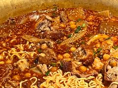 -张翻越·川渝冒菜·武汉黑鸭煲(城北万象城店)