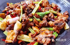 Beef Shank and Chicken Dry Pot