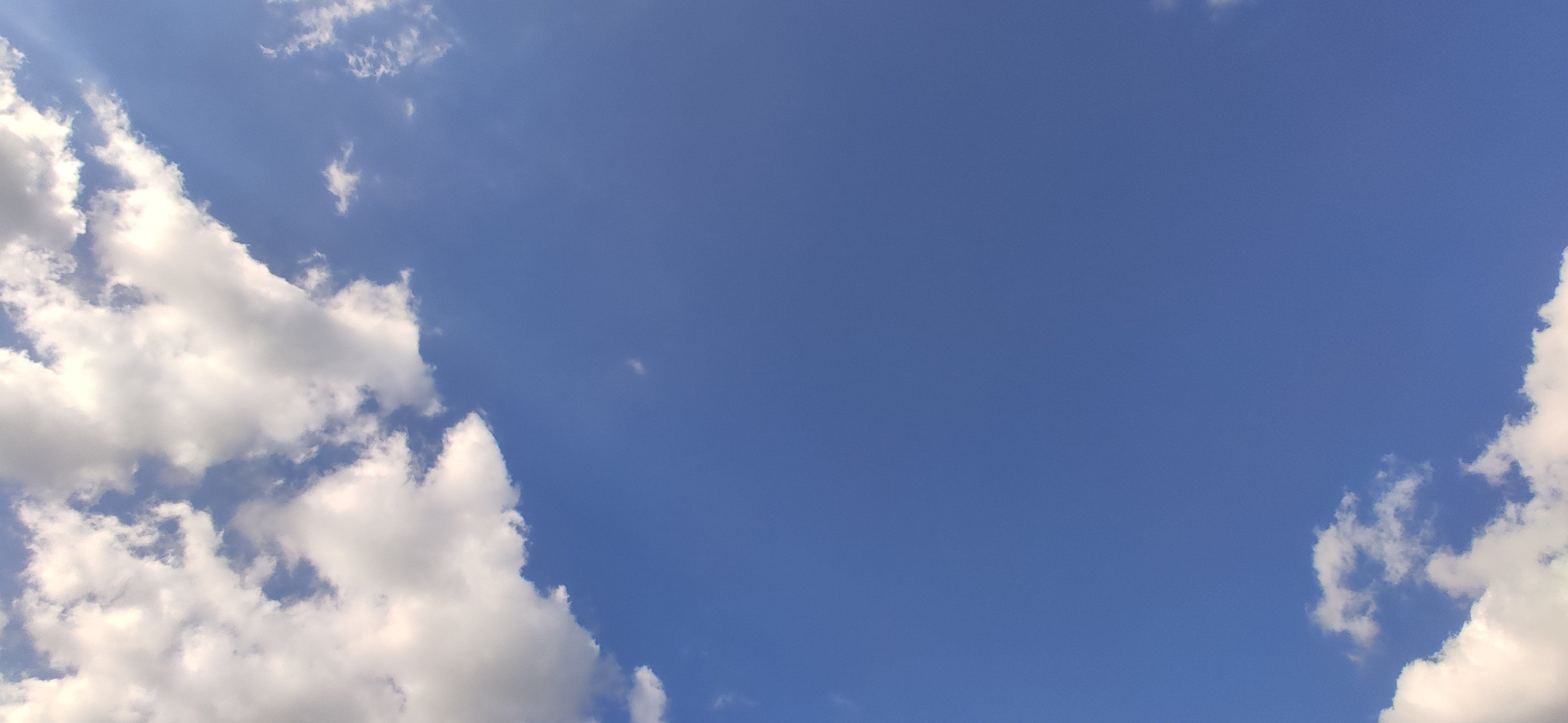 天空的颜色是怎么形成的原理