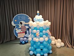 -蔚来中心(北京中关村店)