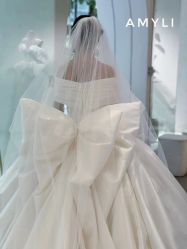 -艾米丽婚纱礼服