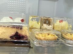 -红宝石·鲜奶小方·海派西点房(南丹店)