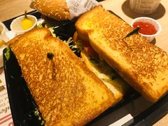 -The Habit Burger Grill 哈比特汉堡(复兴soho店)