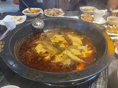 -老船舫·现做活鲜鱼馆(东郊记忆店)