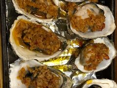 蒜泥生蚝-老东镇啤酒屋海鲜加工·蒸汽海鲜·海鲜烧烤(台东店)