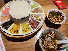 -怪噜范·老贵阳街头名小吃(汇金星力城店)