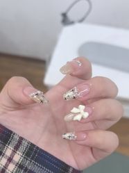 -尤米一站式美甲美睫