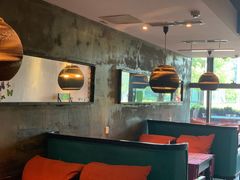 -香巴拉云南餐厅(华莱坞店)