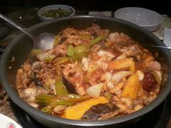 鲶鱼锅加牛五花-猪啊牛呀羊啊铜盘烤肉(正大广场店)