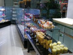 面包甜点陈列柜-丽莎蓓甜CAKE生日蛋糕·动物奶油(石家庄店)