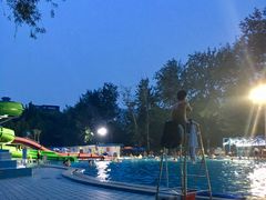 -青年湖公园水上世界