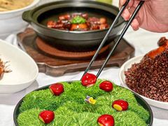 -滩外滩·本帮江浙菜(新天地店)