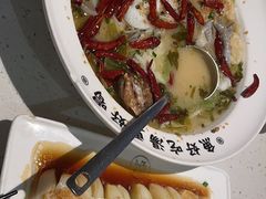 -江渔儿酸菜鱼(奥园广场金发购物中心店)