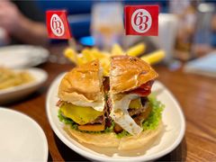 拉丝芝士牛肉堡-Bistro 63 创意融合料理(广粤天地店)