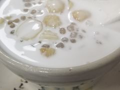 莲子椰汁西米露-仁信双皮奶(东川路店)