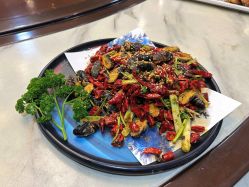 -鑫淼餐饮娱乐中心(江东街店)