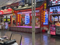 -刘姐啤酒鱼民族演艺餐厅(西街总店)