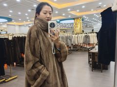 -肃宁华斯国际裘皮城