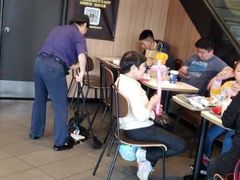 -麦当劳(百联西郊购物中心店)