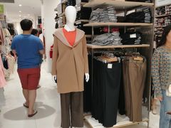 -优衣库(上海金桥国际商业广场店)