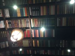 -钟书阁(松江泰晤士小镇店)