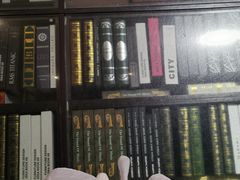 -钟书阁(松江泰晤士小镇店)