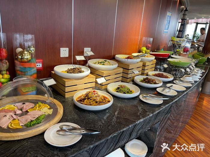 汇泉王朝大饭店-旋转餐厅(南海路店)图片