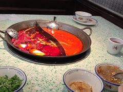 -鸿姐老火锅(疁城新天地店)