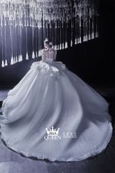 点击看大图 -艾拉·女王婚纱礼服馆