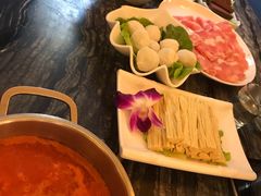 -云中捞高空旋转餐厅(商茂世纪广场店)
