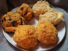 -鲍师傅糕点(江苏路店)